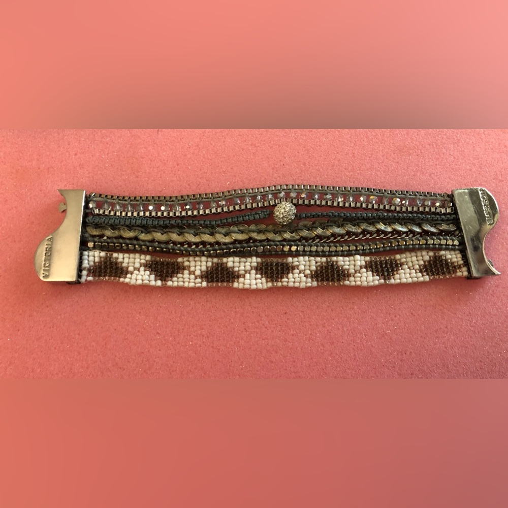 Victoria Emerson Magnetic Clasp Bracelet
